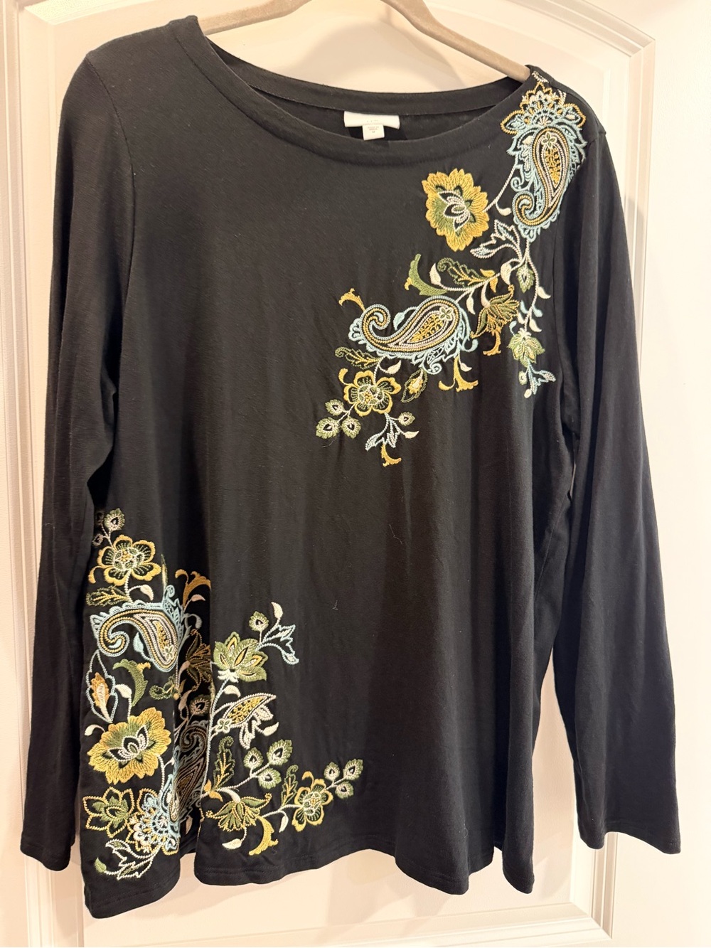 EUC - J. Jill Black Long-Sleeve Tunic with Gold and Green Floral Embroidery MED